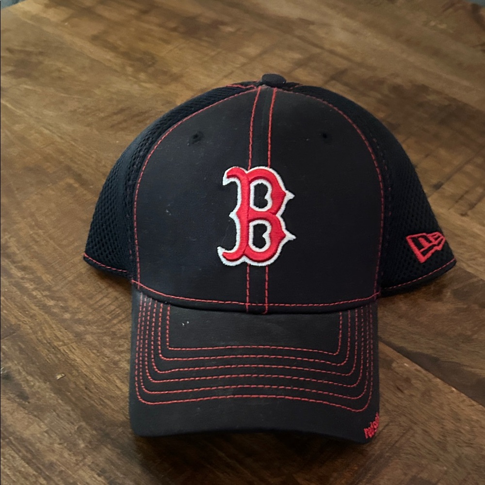 Navy and Red Boston Red Sox Baseball Cap. Size Medium/Large